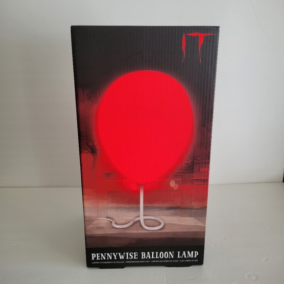 Paladone X Warner Brothers Officially Licensed "IT" Pennywise Red Balloon Lamp - Picture 1 of 3